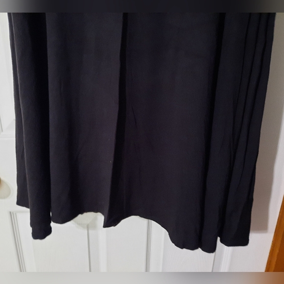 Catherine Stewart Black A-line Skirt - Picture 3 of 7